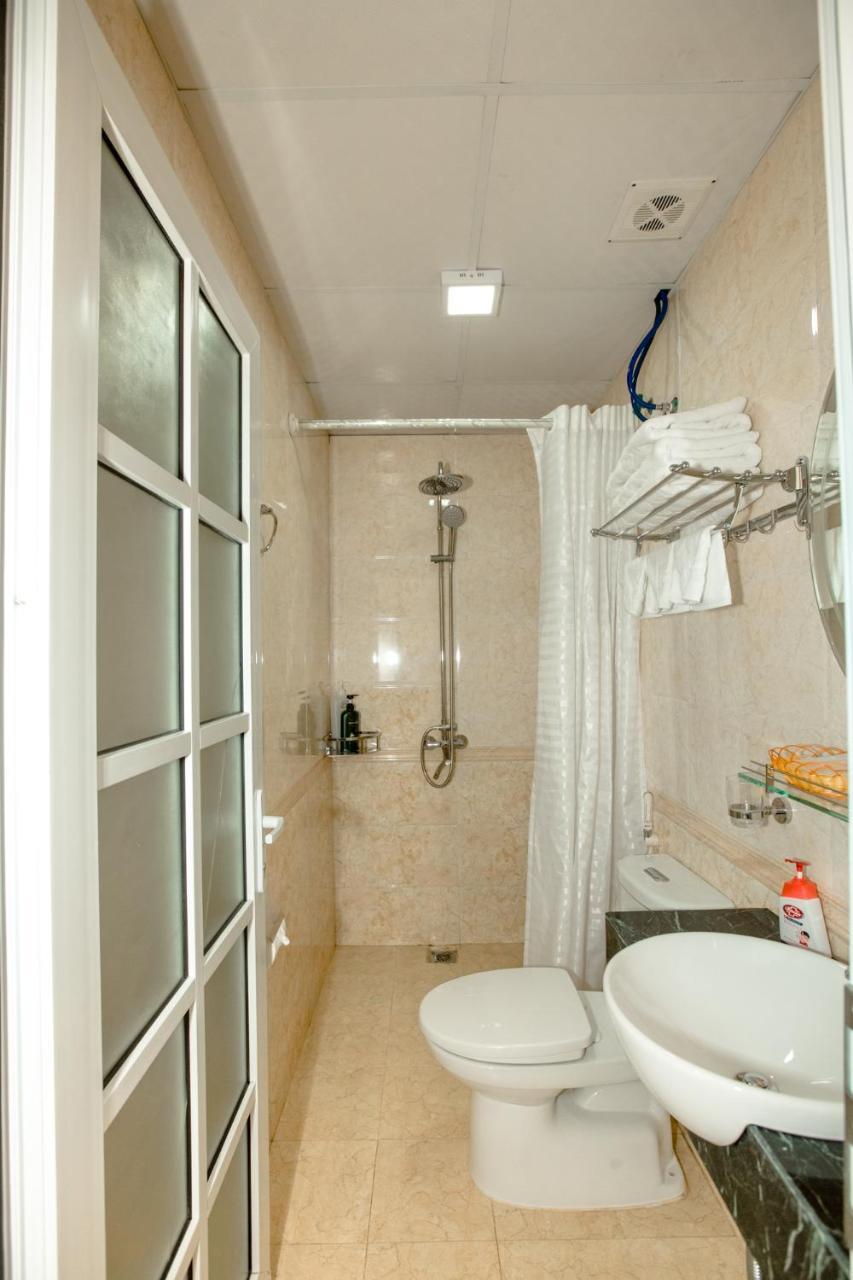 Halong Starlight Inn & Travel Ha Long Bagian luar foto
